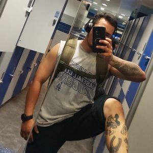 Meet your Posher, Johny